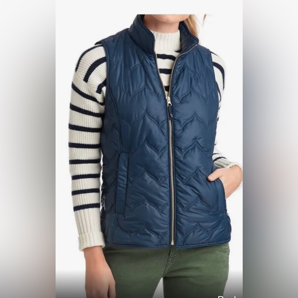 035. vineyard vines Whale Tail Quilted Chevron Style Vest SZ S